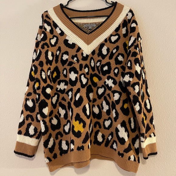 Cable Stitch Animal Print Jacquard Sweater - Picture 1 of 3